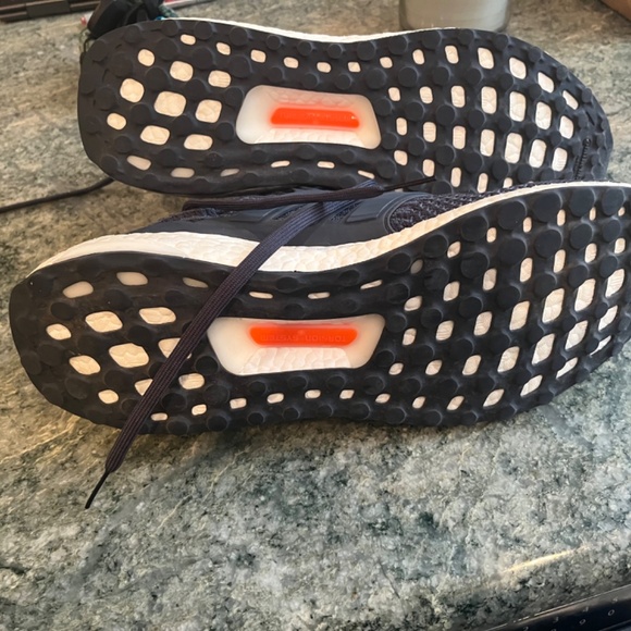 Adidas Mens Ultraboost 5.0 DNA - Size 10.5 - Picture 2 of 3
